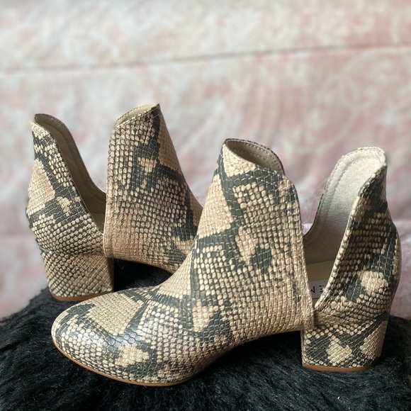 Steve Madden Shoes - Steven Madden